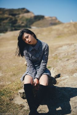周立波踩玻璃